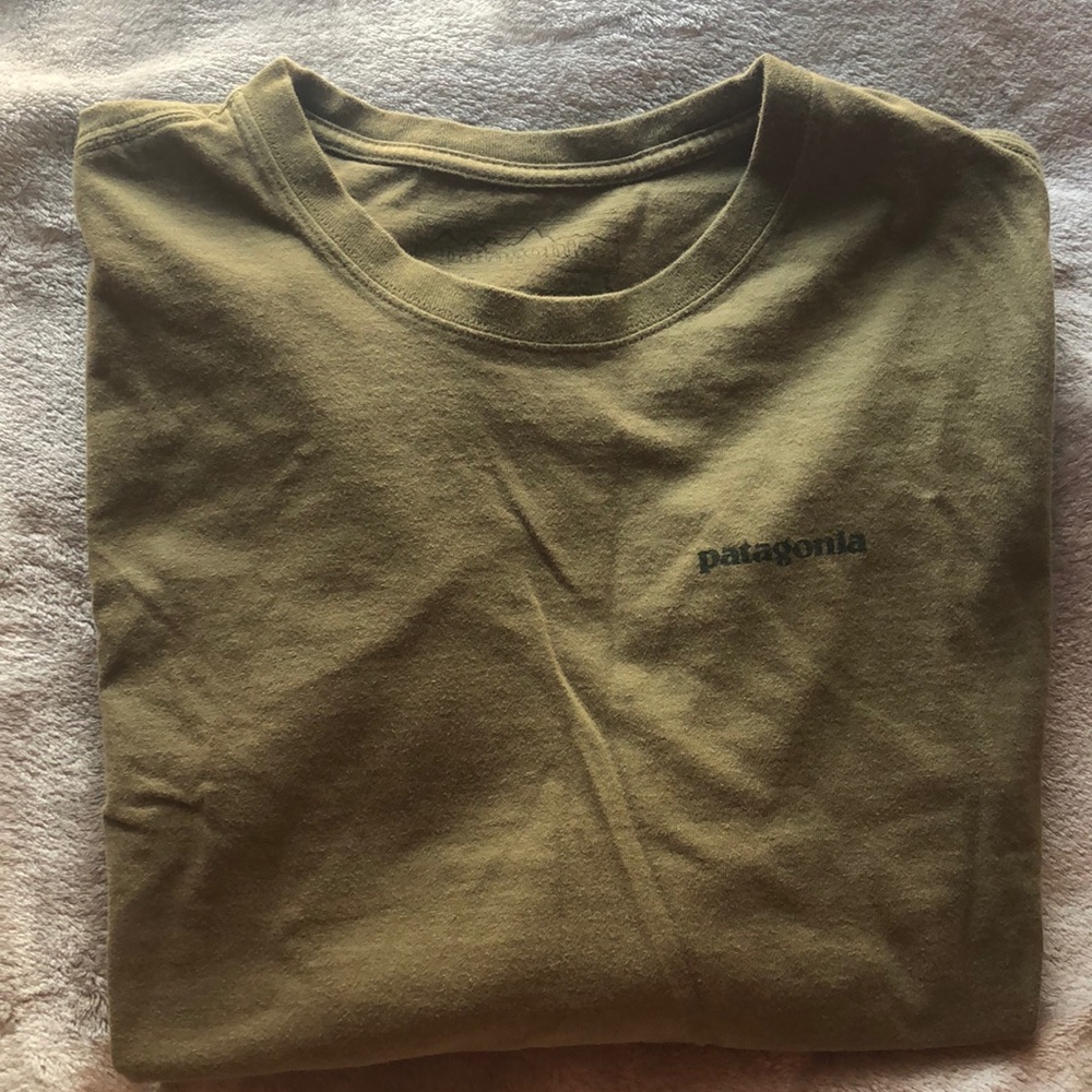 Large Patagonia long sleeve shirt